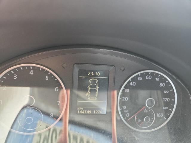 WVGAV7AX8AW533430 - 2010 VOLKSWAGEN TIGUAN S GRAY photo 9