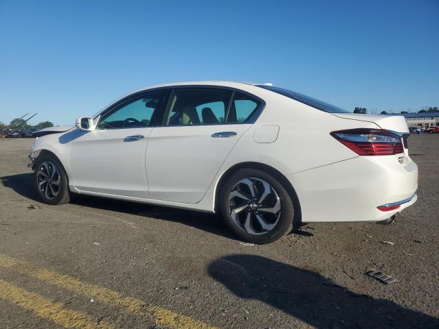 1HGCR3F86HA019743 - 2017 HONDA ACCORD EXL 白色 照片 2