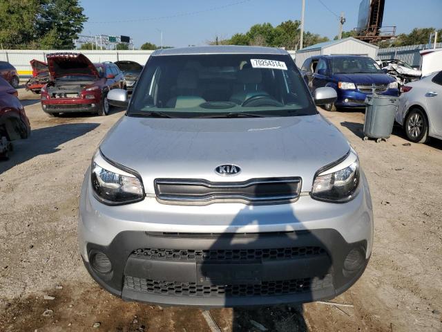 KNDJN2A23J7512152 - 2018 KIA SOUL SILVER photo 5