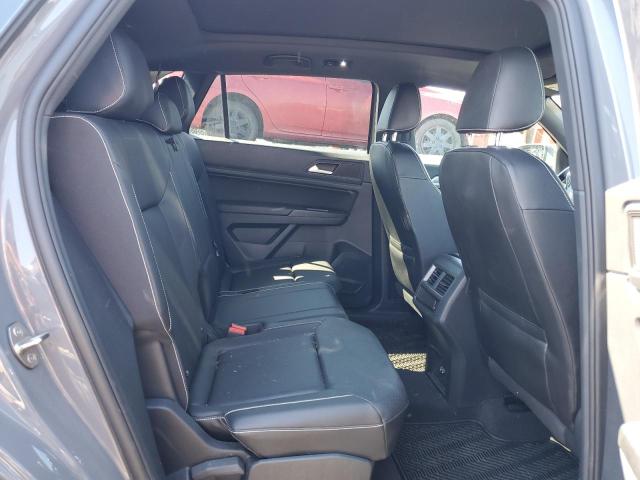 1V26C2CA7LC204345 - 2020 VOLKSWAGEN ATLAS CROS SE Серый фото 11