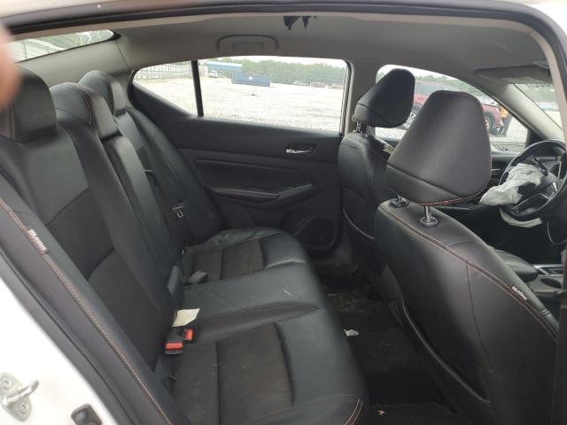 1N4BL4CV1KN310202 - 2019 NISSAN ALTIMA SR WHITE photo 10