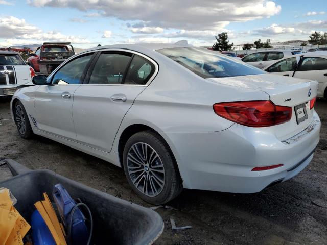 WBAJE7C59JWC55041 - 2018 BMW 540 XI WHITE photo 2