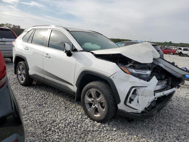 2T3P1RFV1NW303276 - 2022 TOYOTA RAV4 XLE WHITE photo 4