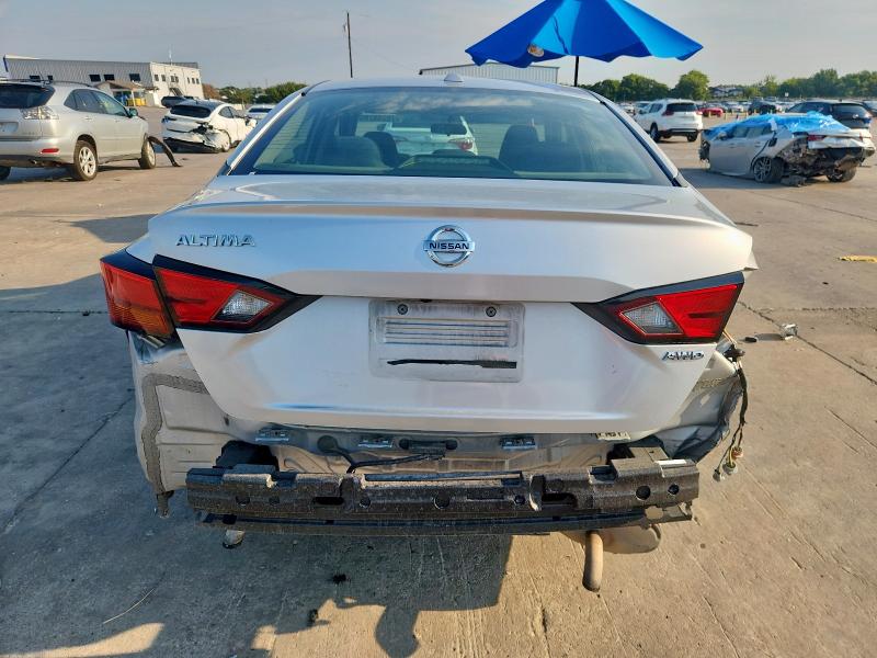 1N4BL4BW6KC197496 - 2019 NISSAN ALTIMA S SILVER photo 6