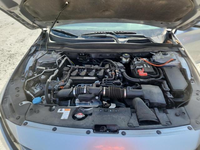 1HGCV1F37JA139657 - 2018 HONDA ACCORD SPORT SILVER photo 11