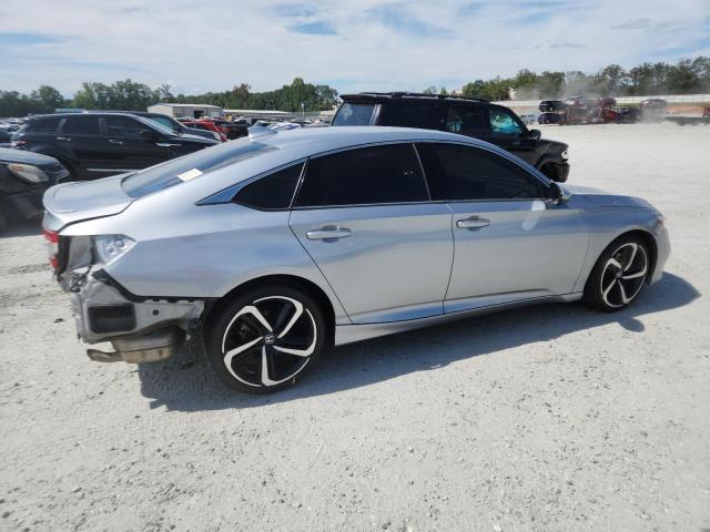 1HGCV1F37JA139657 - 2018 HONDA ACCORD SPORT SILVER photo 3