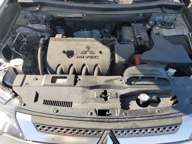 JA4AZ3A35LZ044316 - 2020 MITSUBISHI OUTLANDER SE 银色 照片 12