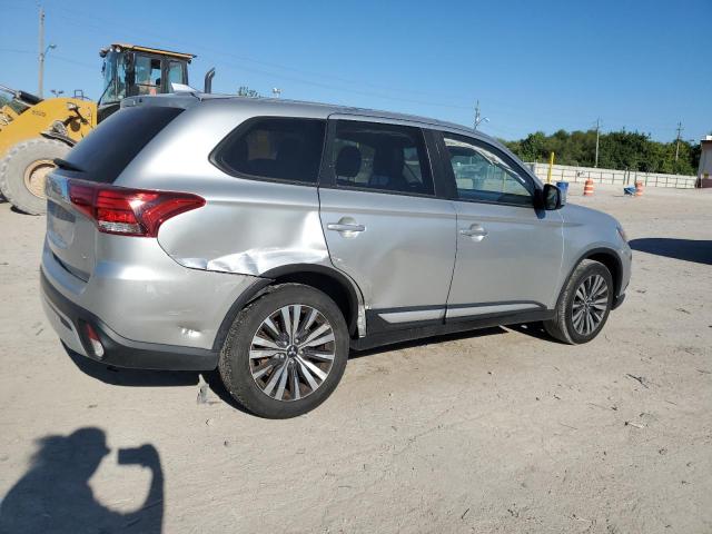 JA4AZ3A35LZ044316 - 2020 MITSUBISHI OUTLANDER SE 银色 照片 3