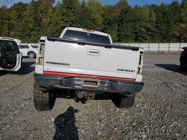 1GCGK23U04F207168 - 2004 CHEVROLET SILVERADO K2500 WHITE photo 6