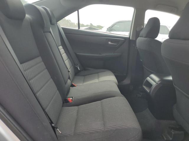 4T1BF1FK8GU501402 - 2016 TOYOTA CAMRY LE SILVER photo 10