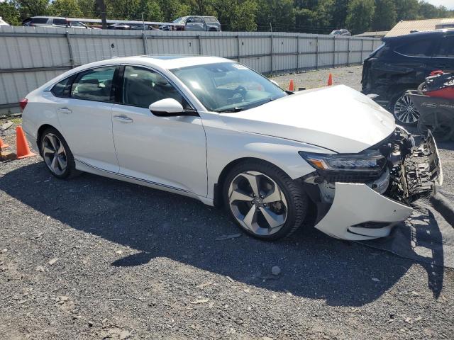 1HGCV2F95LA003587 - 2020 HONDA ACCORD TOURING WHITE photo 4