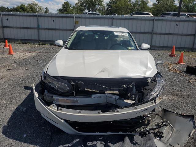 1HGCV2F95LA003587 - 2020 HONDA ACCORD TOURING WHITE photo 5