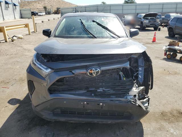 2T3H1RFV4RC275792 - 2024 TOYOTA RAV4 LE ნაცრისფერი ფოტო 5