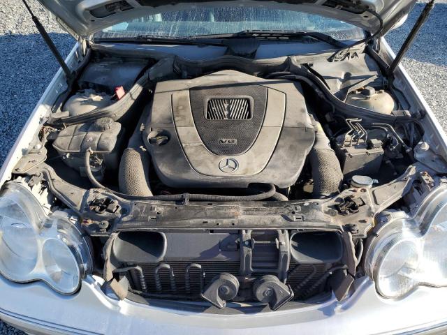 WDBRF92H27F925642 - 2007 MERCEDES-BENZ C 280 4MATIC SILVER photo 11