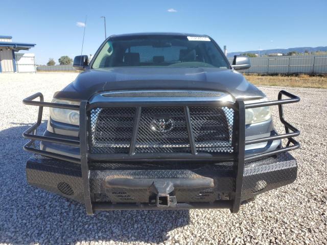 5TFBT54188X010682 - 2008 TOYOTA TUNDRA DOUBLE CAB GRAY photo 5