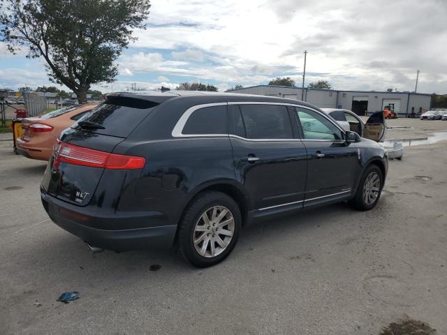 2LMHJ5NK4HBL00299 - 2017 LINCOLN MKT BLACK photo 3