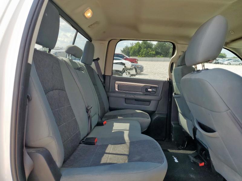 1C6RR6TT0KS678266 - 2019 RAM 1500 CLASSIC SLT Blanc photo 10