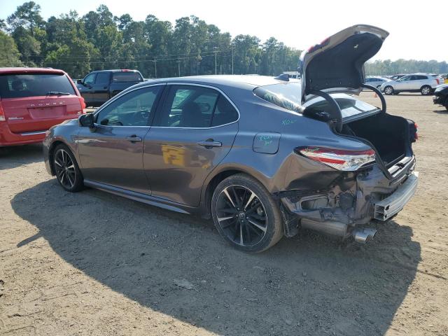 4T1K61AK2LU891768 - 2020 TOYOTA CAMRY XSE GRAY photo 2