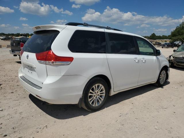 5TDYK3DC5BS105605 - 2011 TOYOTA SIENNA XLE 白色 照片 3