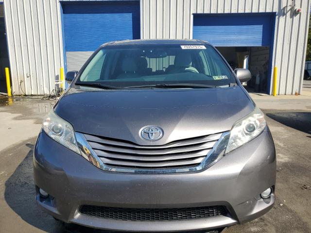 5TDYK3DC2FS688690 - 2015 TOYOTA SIENNA XLE GRAY photo 5