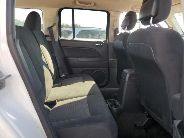 1C4NJRBB8FD134889 - 2015 JEEP PATRIOT SPORT 白色 照片 11