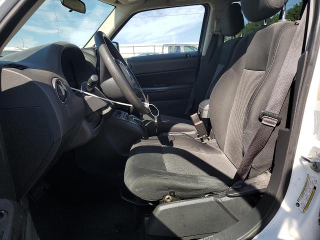 1C4NJRBB8FD134889 - 2015 JEEP PATRIOT SPORT 白色 照片 7