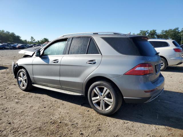 4JGDA5JB7FA607717 - 2015 MERCEDES-BENZ ML 350 GRAY photo 2