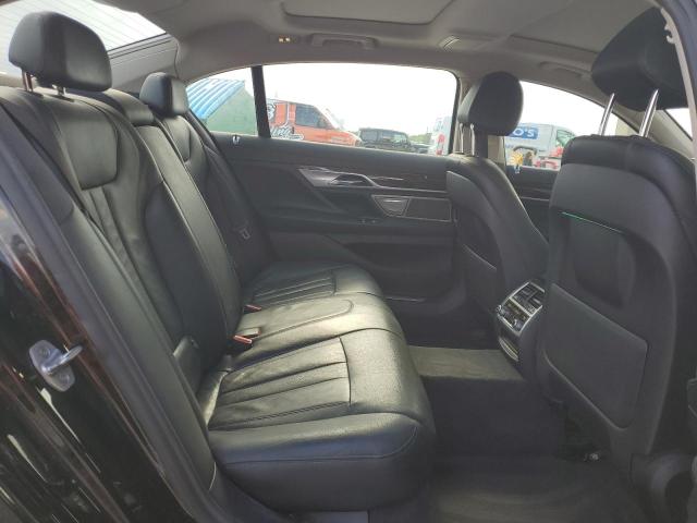 WBA7E2C5XJG742432 - 2018 BMW 740 I BLACK photo 10