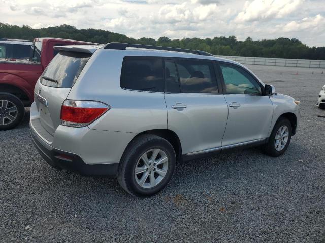 5TDZK3EH8BS038917 - 2011 TOYOTA HIGHLANDER BASE Silber Foto 3