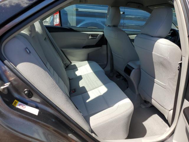 4T4BF1FK8GR517976 - 2016 TOYOTA CAMRY LE CHARCOAL photo 10
