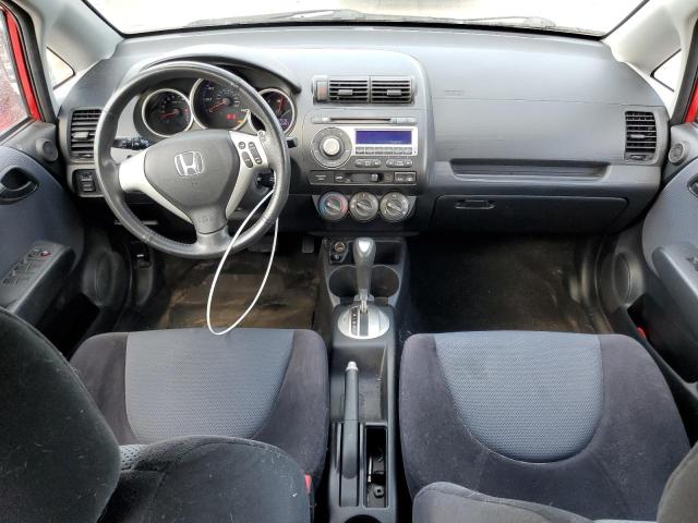 JHMGD38658S003231 - 2008 HONDA FIT SPORT RED photo 8