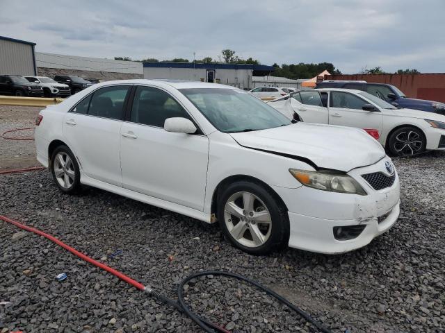 4T1BF3EK8BU751504 - 2011 TOYOTA CAMRY BASE თეთრი ფოტო 4