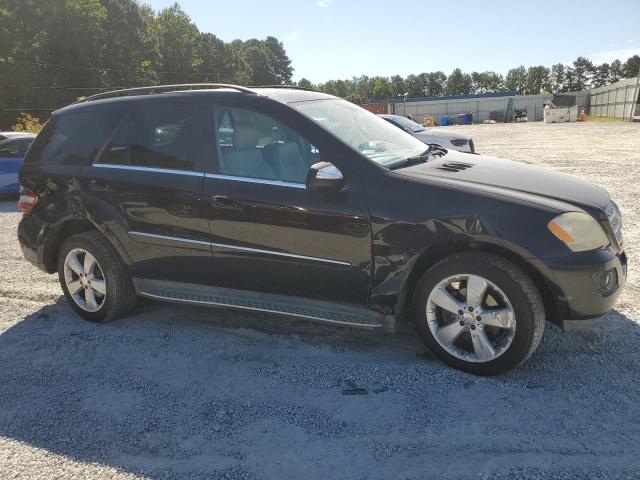 4JGBB8GB1AA603832 - 2010 MERCEDES-BENZ ML 350 4MATIC BLACK photo 4