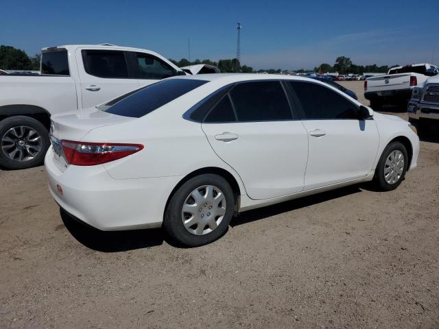 4T1BF1FK7FU995878 - 2015 TOYOTA CAMRY LE WHITE photo 3