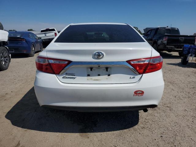 4T1BF1FK7FU995878 - 2015 TOYOTA CAMRY LE WHITE photo 6