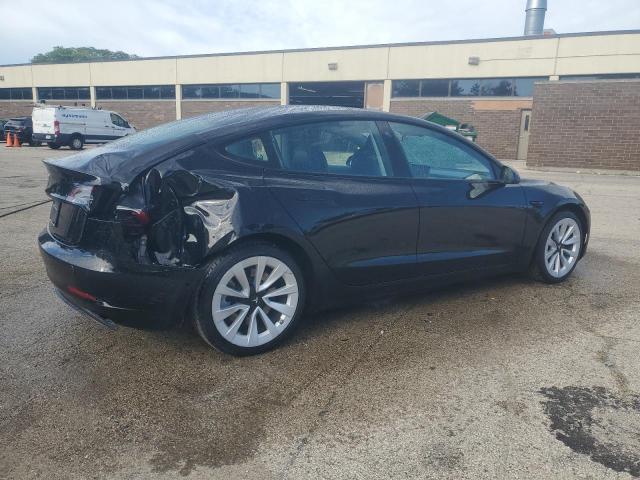 5YJ3E1EA2NF290014 - 2022 TESLA MODEL 3 BLACK photo 3
