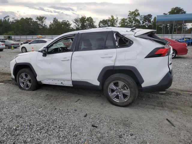 2T3W1RFV7NC196747 - 2022 TOYOTA RAV4 XLE WHITE photo 2