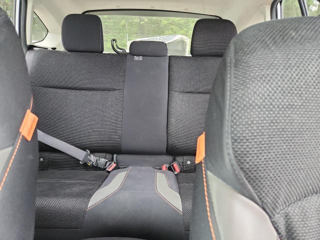 JF2GPABC8G9301033 - 2016 SUBARU CROSSTREK PREMIUM SILVER photo 10