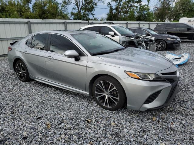 4T1B11HK1KU793494 - 2019 TOYOTA CAMRY L ვერცხლისფერი ფოტო 4