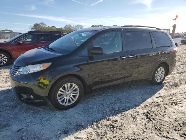 2015 TOYOTA SIENNA XLE, 