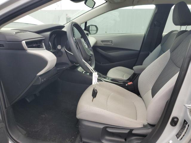 5YFEPMAE2NP382774 - 2022 TOYOTA COROLLA LE 银色 照片 7