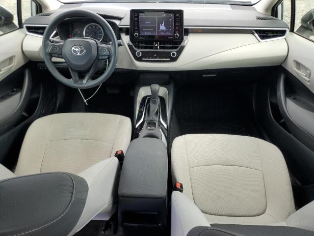 5YFEPMAE2NP382774 - 2022 TOYOTA COROLLA LE 银色 照片 8