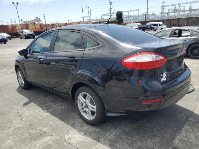 3FADP4BJ5JM135814 - 2018 FORD FIESTA SE BLACK photo 2