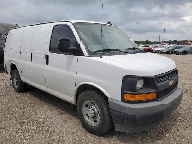 1GCWGAFF6H1114162 - 2017 CHEVROLET EXPRESS G2 WHITE photo 4