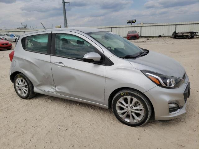 KL8CD6SA2LC447533 - 2020 CHEVROLET SPARK 1LT SILVER photo 4