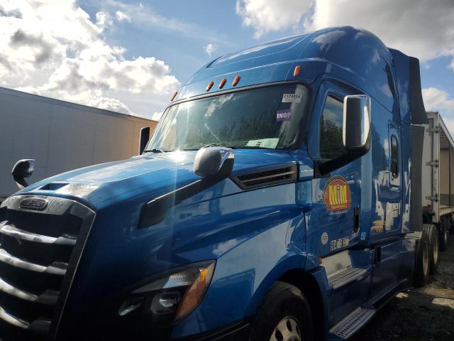 3AKJHHDR6LSKL7662 - 2020 FREIGHTLINER CASCADIA 1 BLUE photo 2