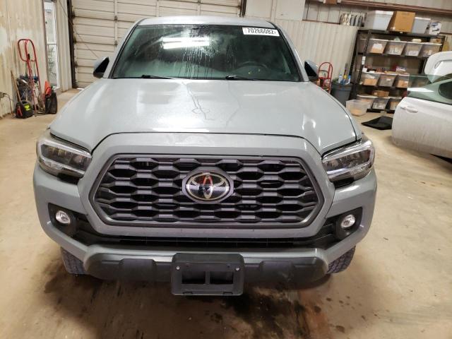 3TMCZ5AN6LM304803 - 2020 TOYOTA TACOMA DOU 灰色 照片 5
