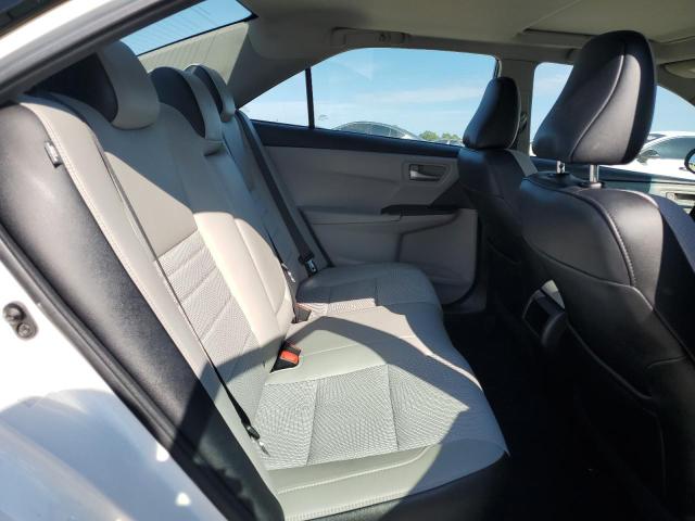 4T1BF1FK3HU426397 - 2017 TOYOTA CAMRY LE WHITE photo 10
