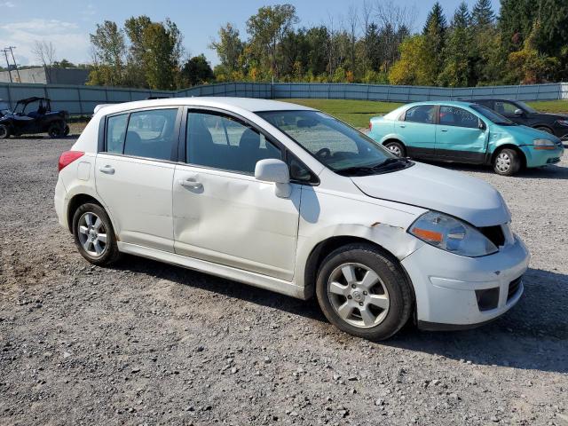 3N1BC1CP2AL357654 - 2010 NISSAN VERSA S WHITE photo 4