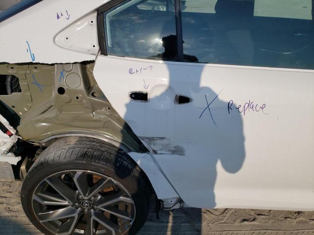 5YFS4MCE9NP105404 - 2022 TOYOTA COROLLA SE WHITE photo 10